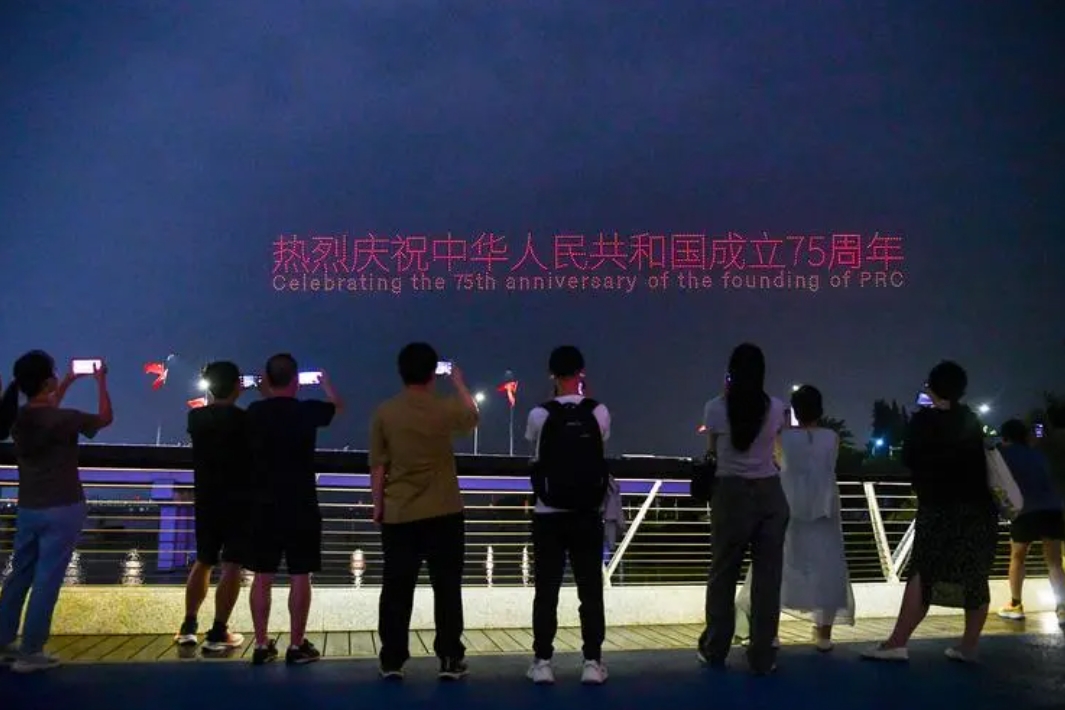 免费观看已满十八岁电视剧两女