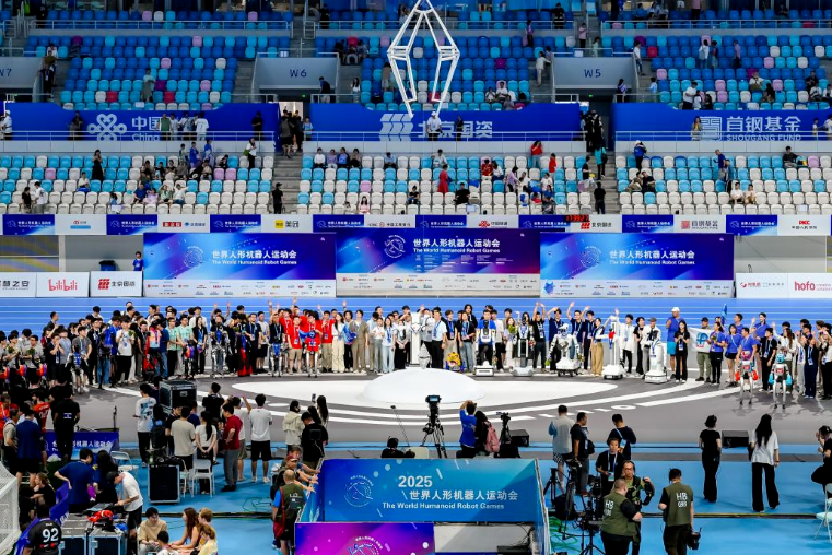 免费观看已满十八岁电视剧两女